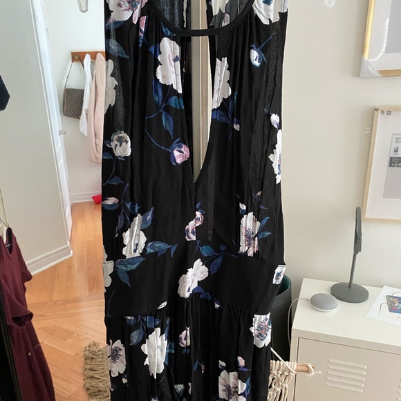 NWT Kendall + Kylie floral romper from pacsun - Picture 2 of 5